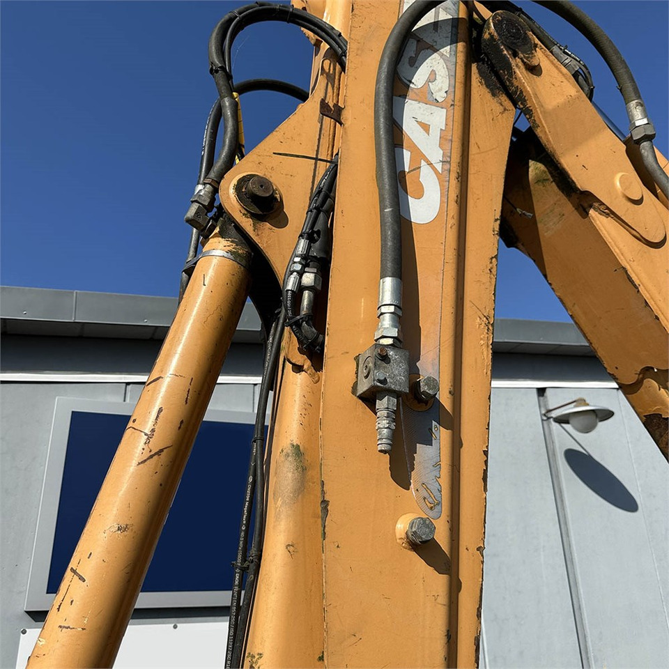 Rovokopač-utovarivač Case 695SM-4PS: slika Rovokopač-utovarivač Case 695SM-4PS Rovokopač-utovarivač Case 695SM-4PS: slika Rovokopač-utovarivač Case 695SM-4PS