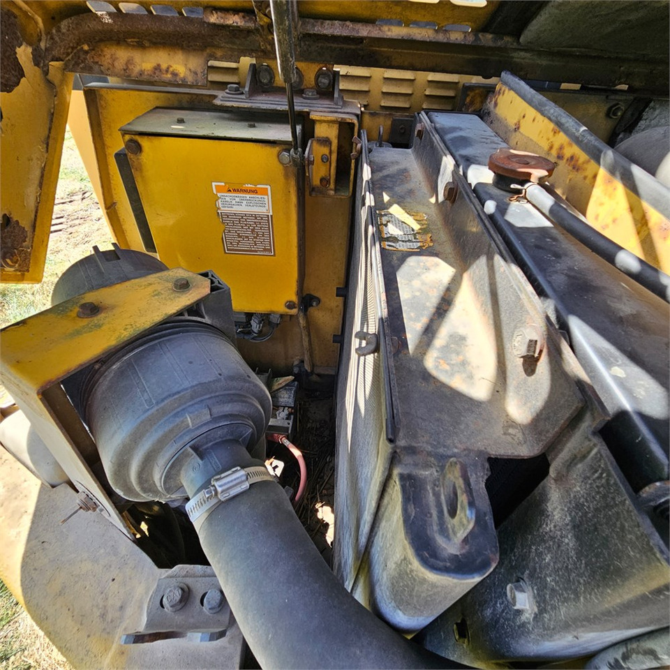 Zakup Caterpillar 307 B Caterpillar 307 B: slika Zakup Caterpillar 307 B Caterpillar 307 B