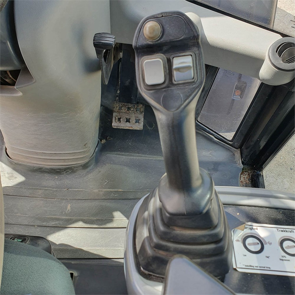 Zakup Caterpillar 906 H2 Caterpillar 906 H2: slika Zakup Caterpillar 906 H2 Caterpillar 906 H2