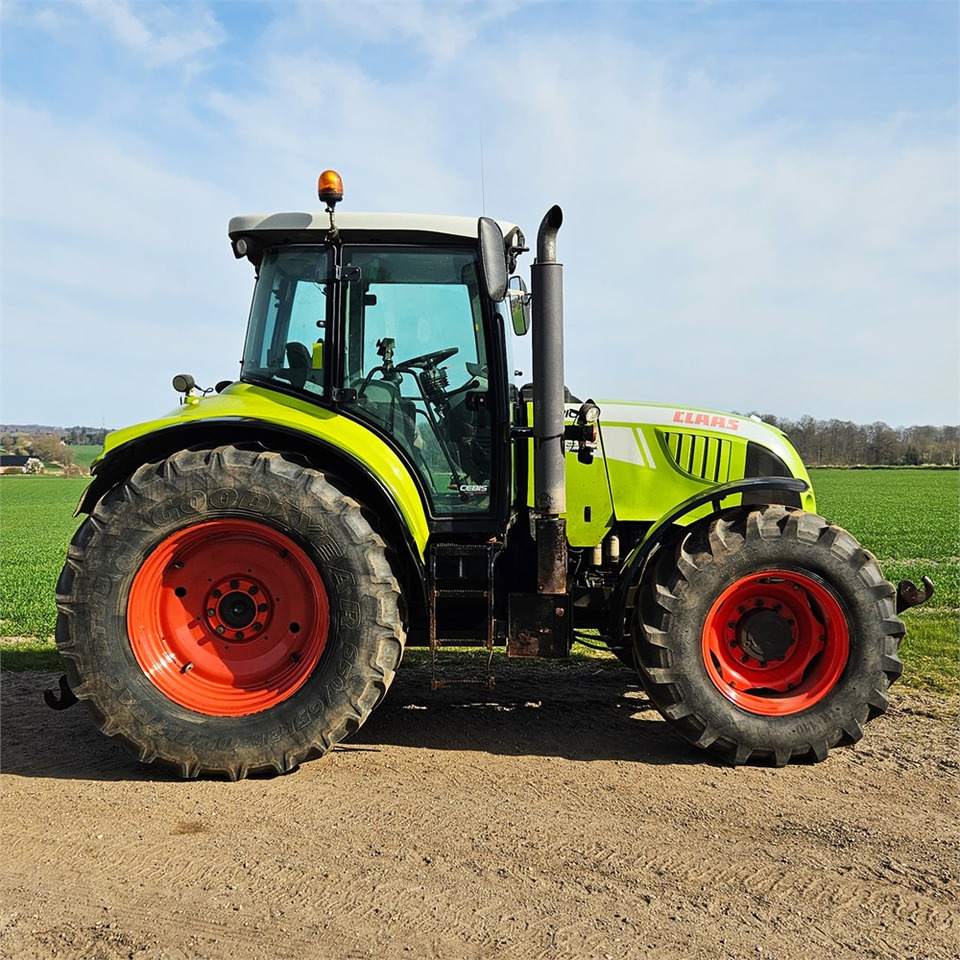 Claas ARION 640 - Traktor: slika Claas ARION 640 - Traktor Claas ARION 640 - Traktor: slika Claas ARION 640 - Traktor