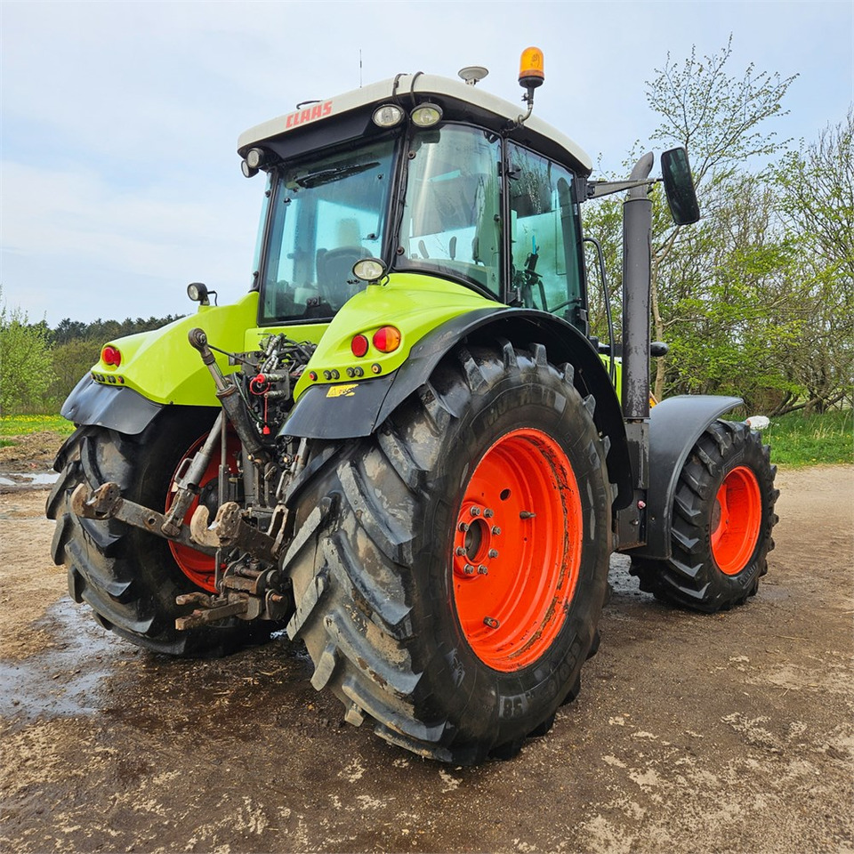 Claas Arion 640 - Traktor: slika Claas Arion 640 - Traktor Claas Arion 640 - Traktor: slika Claas Arion 640 - Traktor