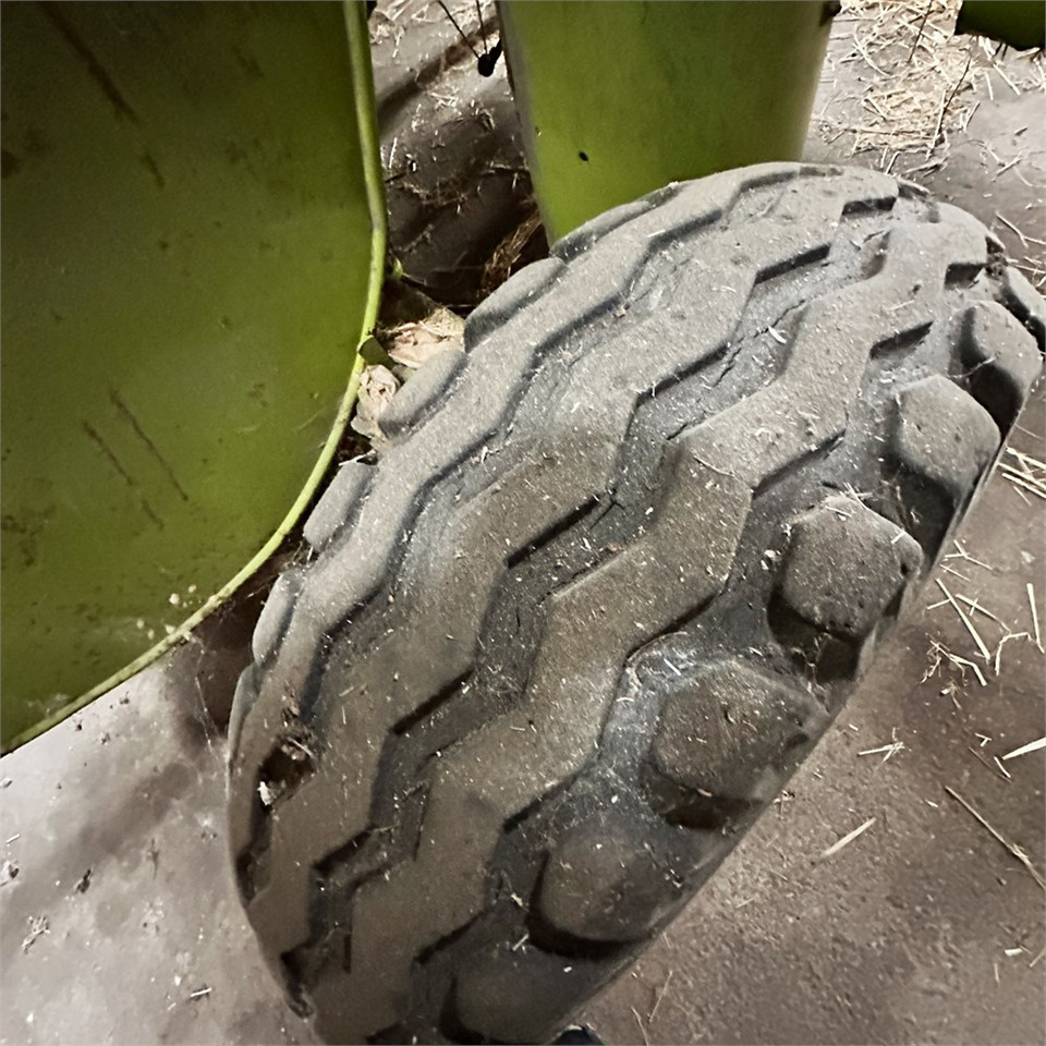 Oprema za prevrtanje sijena Claas Maximum: slika Oprema za prevrtanje sijena Claas Maximum