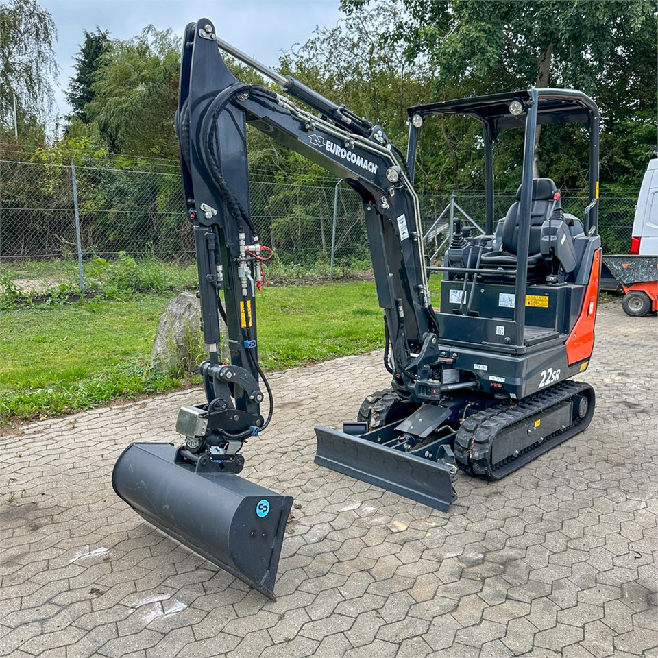 Eurocomach 22SR - Mini bager: slika Eurocomach 22SR - Mini bager Eurocomach 22SR - Mini bager: slika Eurocomach 22SR - Mini bager