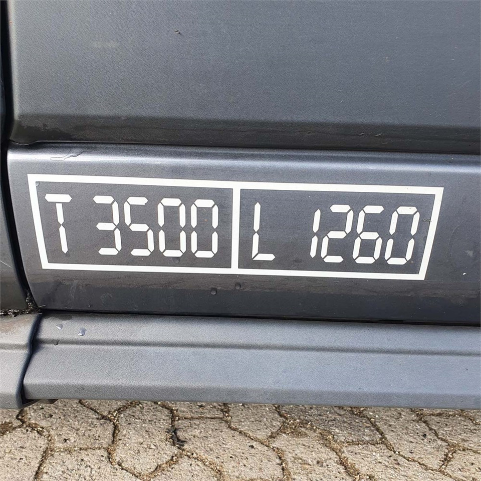 Ford Transit 350 L2h2 - 2.2.TDCI - Furgon: slika Ford Transit 350 L2h2 - 2.2.TDCI - Furgon Ford Transit 350 L2h2 - 2.2.TDCI - Furgon: slika Ford Transit 350 L2h2 - 2.2.TDCI - Furgon