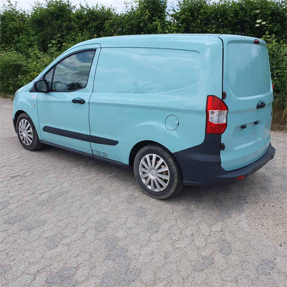 Ford Transit Courier - Mali kombi: slika Ford Transit Courier - Mali kombi Ford Transit Courier - Mali kombi: slika Ford Transit Courier - Mali kombi