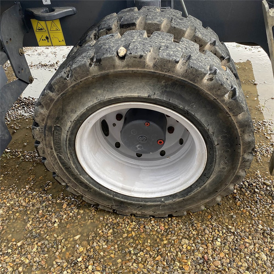 Stroj za rukovanje otpadom Fuchs MHL 250: slika Stroj za rukovanje otpadom Fuchs MHL 250