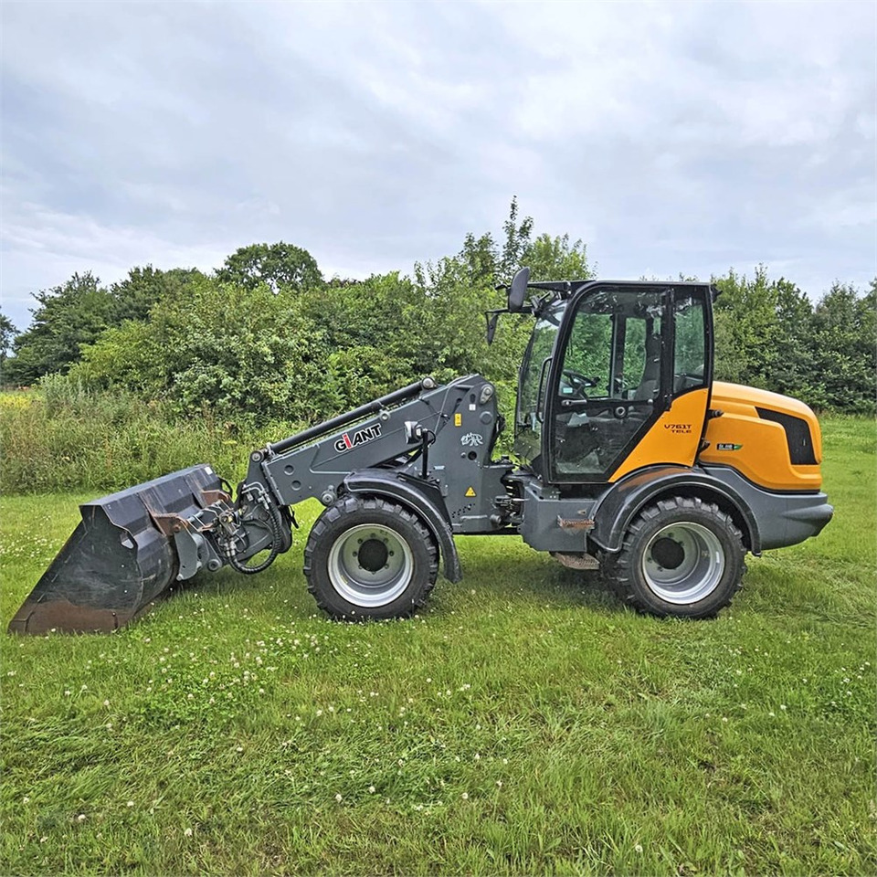 Giant V 761 TELE - Utovarivač na kotačima: slika Giant V 761 TELE - Utovarivač na kotačima Giant V 761 TELE - Utovarivač na kotačima: slika Giant V 761 TELE - Utovarivač na kotačima