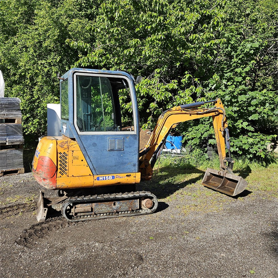 Hanix HB15 B PLUS-2 - Mini bager: slika Hanix HB15 B PLUS-2 - Mini bager Hanix HB15 B PLUS-2 - Mini bager: slika Hanix HB15 B PLUS-2 - Mini bager
