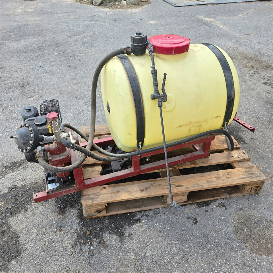 Hardi PU-200 - Prskalica: slika Hardi PU-200 - Prskalica Hardi PU-200 - Prskalica: slika Hardi PU-200 - Prskalica