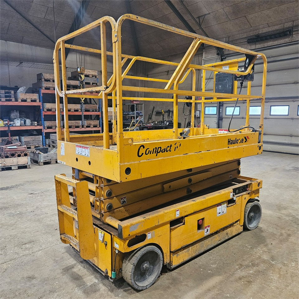 Haulotte Ciseaux Compact 10 - Škarasta podizna platforma: slika Haulotte Ciseaux Compact 10 - Škarasta podizna platforma Haulotte Ciseaux Compact 10 - Škarasta podizna platforma: slika Haulotte Ciseaux Compact 10 - Škarasta podizna platforma