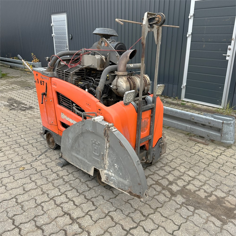 Husqvarna FS7000 D - Oprema za beton/ Betoniranje: slika Husqvarna FS7000 D - Oprema za beton/ Betoniranje Husqvarna FS7000 D - Oprema za beton/ Betoniranje: slika Husqvarna FS7000 D - Oprema za beton/ Betoniranje
