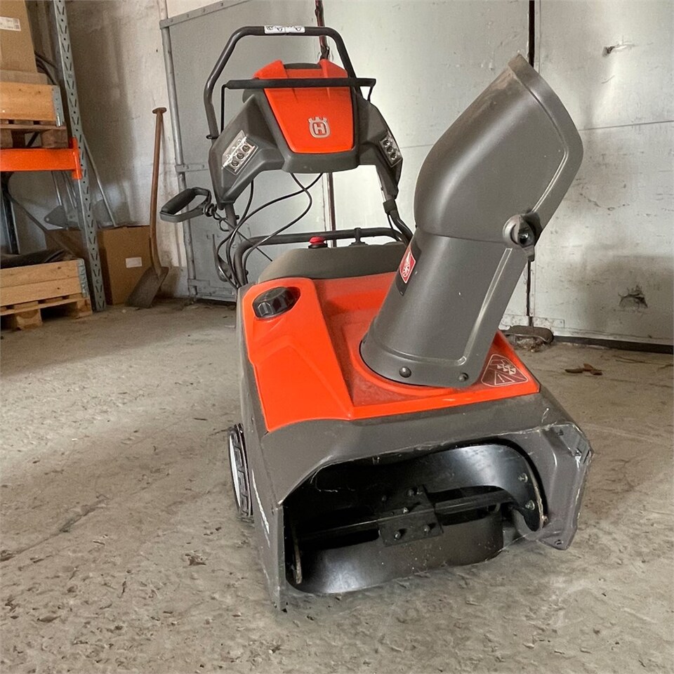 Oprema za vrt Husqvarna ST 121 E: slika Oprema za vrt Husqvarna ST 121 E