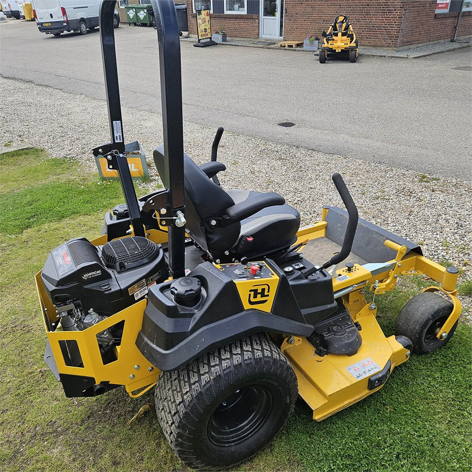 Hustler Fasttrack 54" - Vrtna kosilica: slika Hustler Fasttrack 54" - Vrtna kosilica Hustler Fasttrack 54" - Vrtna kosilica: slika Hustler Fasttrack 54" - Vrtna kosilica