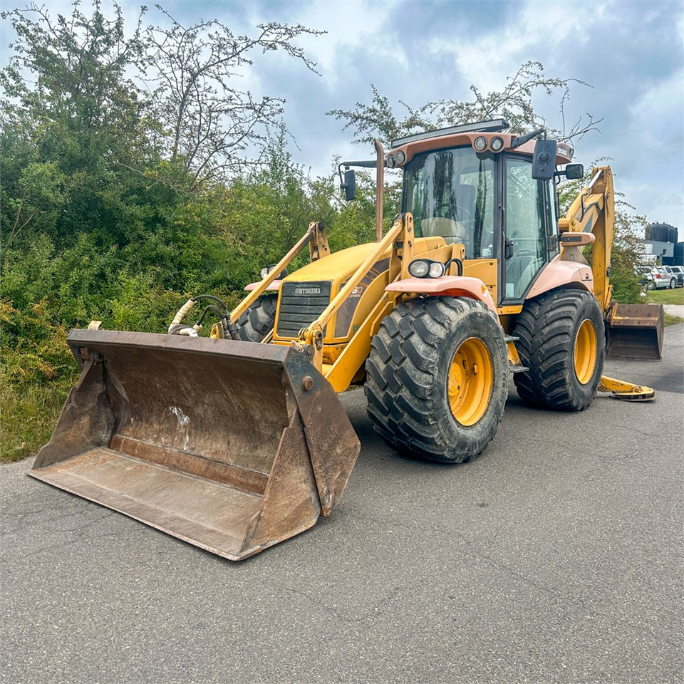 Hydrema 906 D - Rovokopač-utovarivač: slika Hydrema 906 D - Rovokopač-utovarivač Hydrema 906 D - Rovokopač-utovarivač: slika Hydrema 906 D - Rovokopač-utovarivač