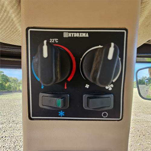 Rovokopač-utovarivač Hydrema 906 D: slika Rovokopač-utovarivač Hydrema 906 D Rovokopač-utovarivač Hydrema 906 D: slika Rovokopač-utovarivač Hydrema 906 D