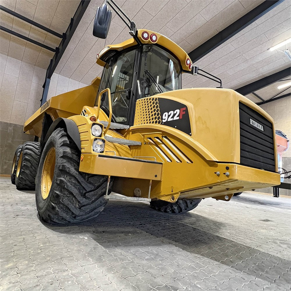 Zglobni istovarivač Hydrema 922 F: slika Zglobni istovarivač Hydrema 922 F