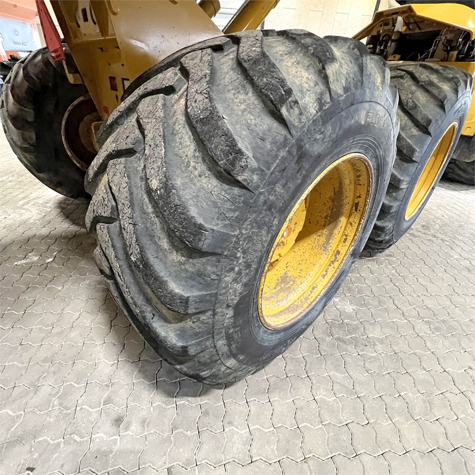 Zglobni istovarivač Hydrema 922 F: slika Zglobni istovarivač Hydrema 922 F