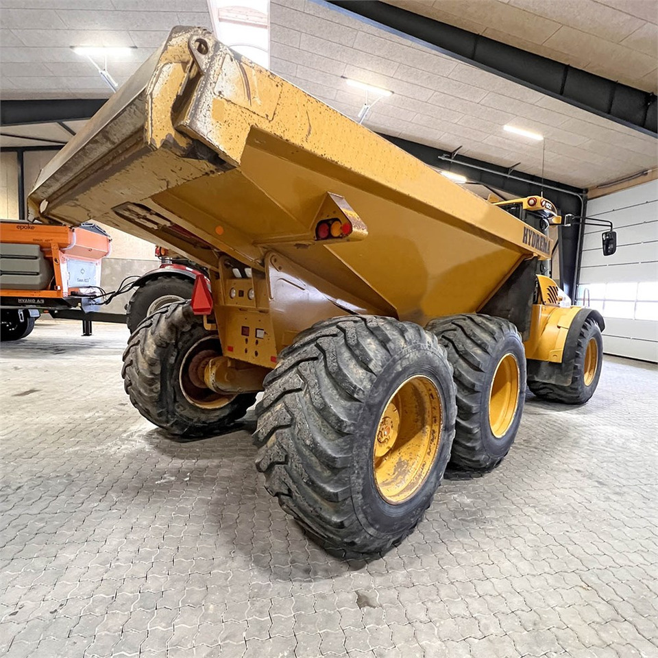 Zglobni istovarivač Hydrema 922 F: slika Zglobni istovarivač Hydrema 922 F