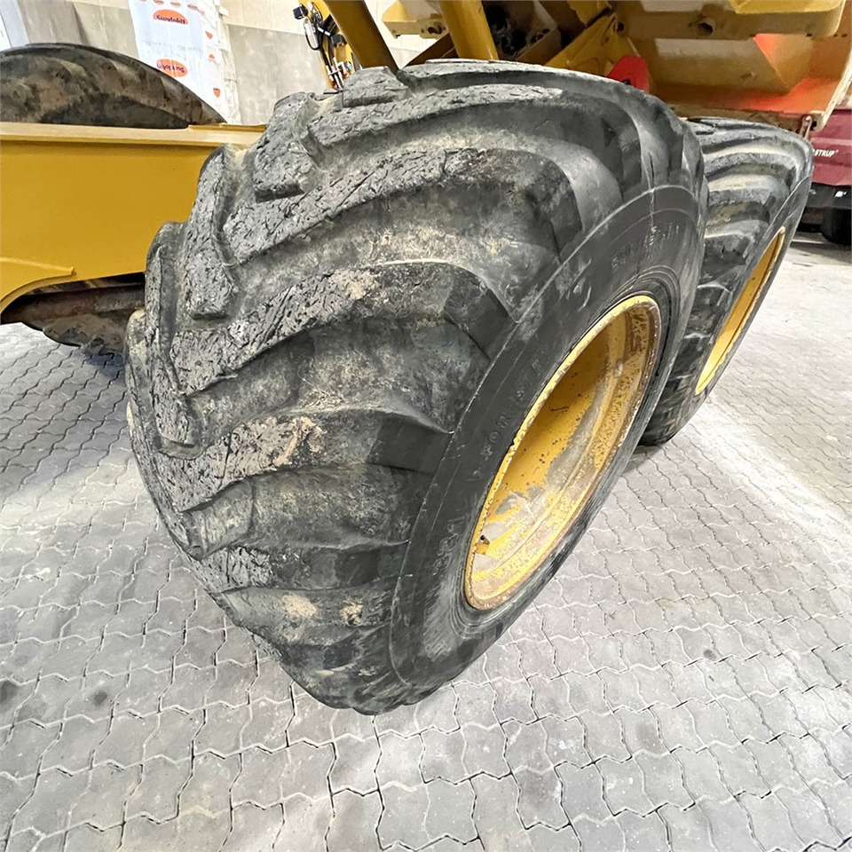 Zglobni istovarivač Hydrema 922 F: slika Zglobni istovarivač Hydrema 922 F