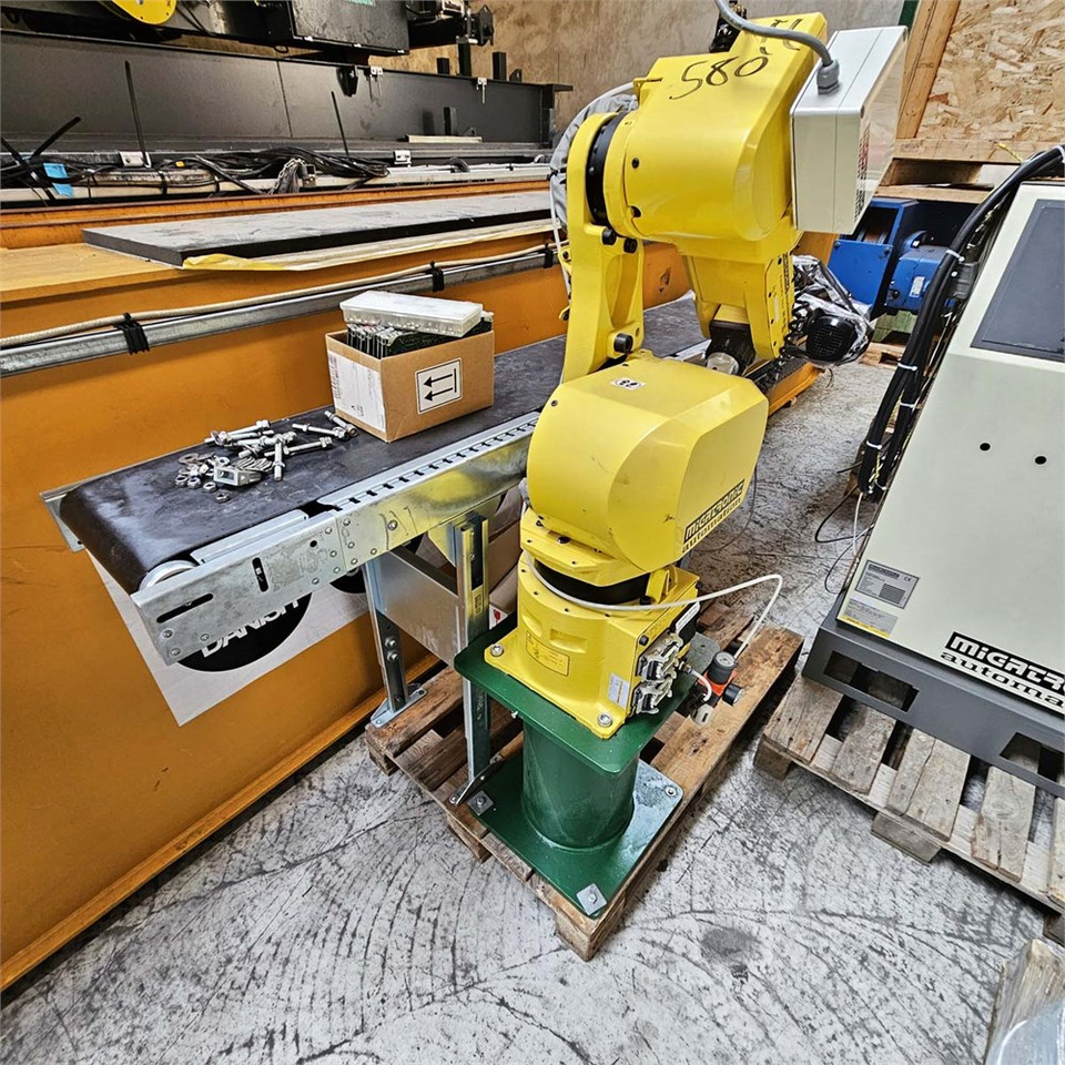 Fanuc M-6iB 6S - Industrijska oprema: slika Fanuc M-6iB 6S - Industrijska oprema Fanuc M-6iB 6S - Industrijska oprema: slika Fanuc M-6iB 6S - Industrijska oprema