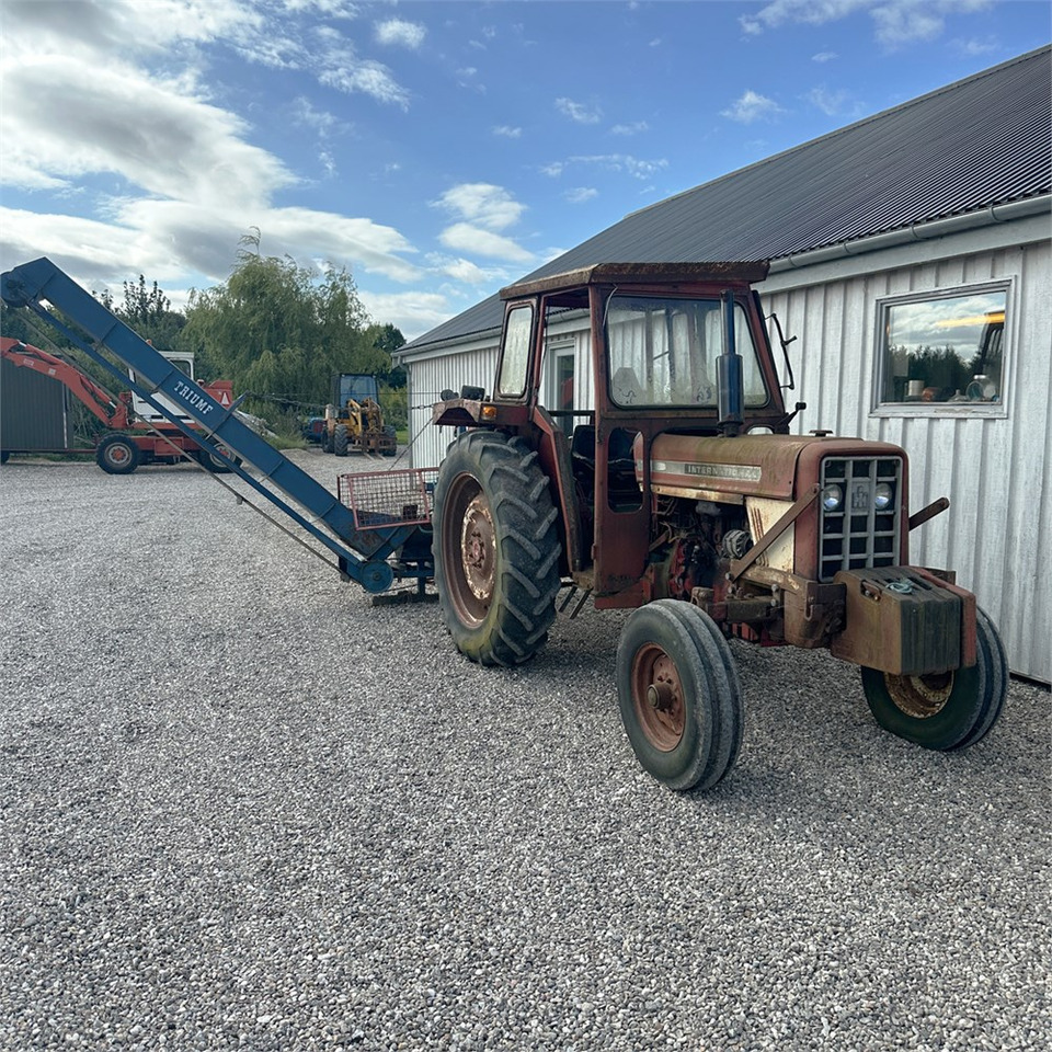 International IH 474 - Traktor: slika International IH 474 - Traktor International IH 474 - Traktor: slika International IH 474 - Traktor