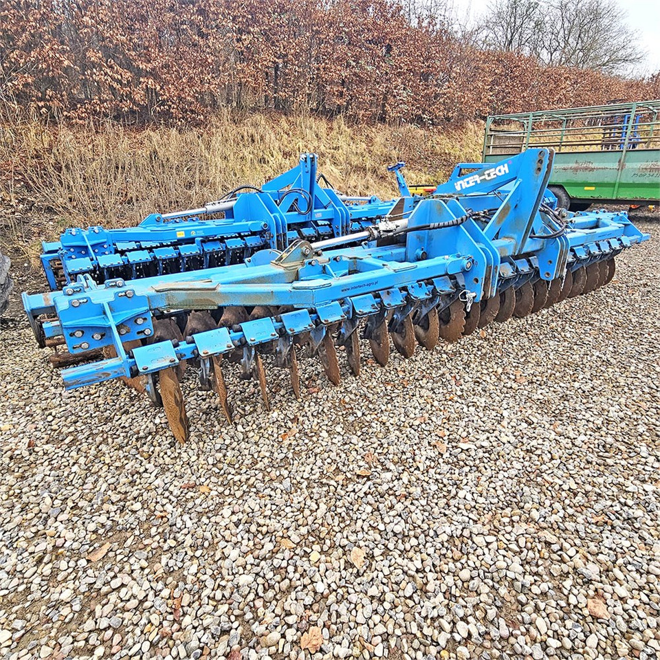 Intertech 6 meter - Oprema za obradu tla: slika Intertech 6 meter - Oprema za obradu tla Intertech 6 meter - Oprema za obradu tla: slika Intertech 6 meter - Oprema za obradu tla