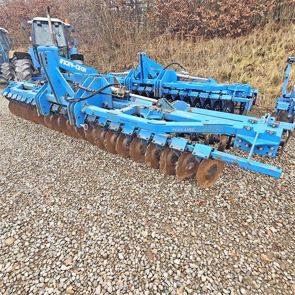 Intertech 6 meter - Oprema za obradu tla: slika Intertech 6 meter - Oprema za obradu tla Intertech 6 meter - Oprema za obradu tla: slika Intertech 6 meter - Oprema za obradu tla