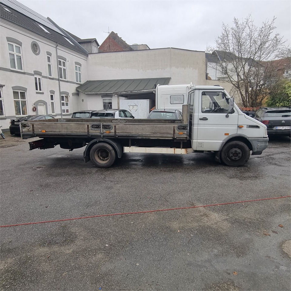 Iveco Daily 50C13, 2,8 TD - Kamion s otvorenim sandukom: slika Iveco Daily 50C13, 2,8 TD - Kamion s otvorenim sandukom Iveco Daily 50C13, 2,8 TD - Kamion s otvorenim sandukom: slika Iveco Daily 50C13, 2,8 TD - Kamion s otvorenim sandukom