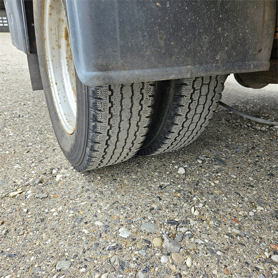 Kamion s otvorenim sandukom Iveco Stralis C35: slika Kamion s otvorenim sandukom Iveco Stralis C35