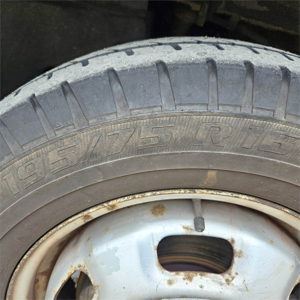 Kamion s otvorenim sandukom Iveco Stralis C35: slika Kamion s otvorenim sandukom Iveco Stralis C35