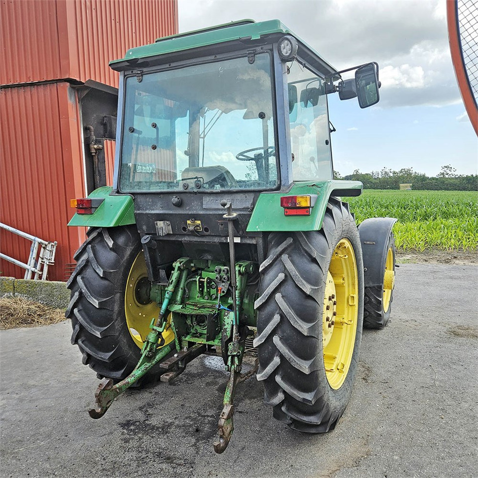 John Deere 2850 MFWD - Traktor: slika John Deere 2850 MFWD - Traktor John Deere 2850 MFWD - Traktor: slika John Deere 2850 MFWD - Traktor