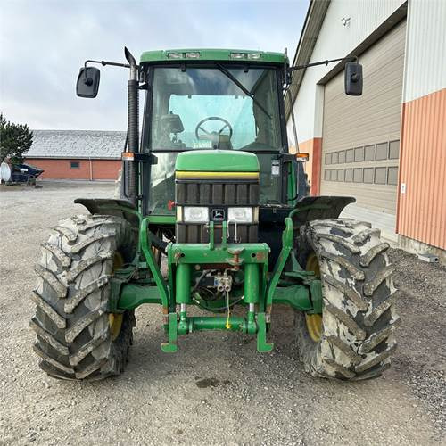John Deere 6300 - Traktor: slika John Deere 6300 - Traktor John Deere 6300 - Traktor: slika John Deere 6300 - Traktor