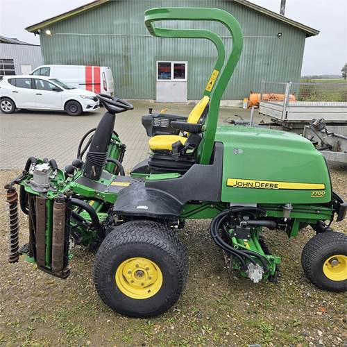 John Deere 7700 Precisioncut - Vrtna kosilica: slika John Deere 7700 Precisioncut - Vrtna kosilica John Deere 7700 Precisioncut - Vrtna kosilica: slika John Deere 7700 Precisioncut - Vrtna kosilica