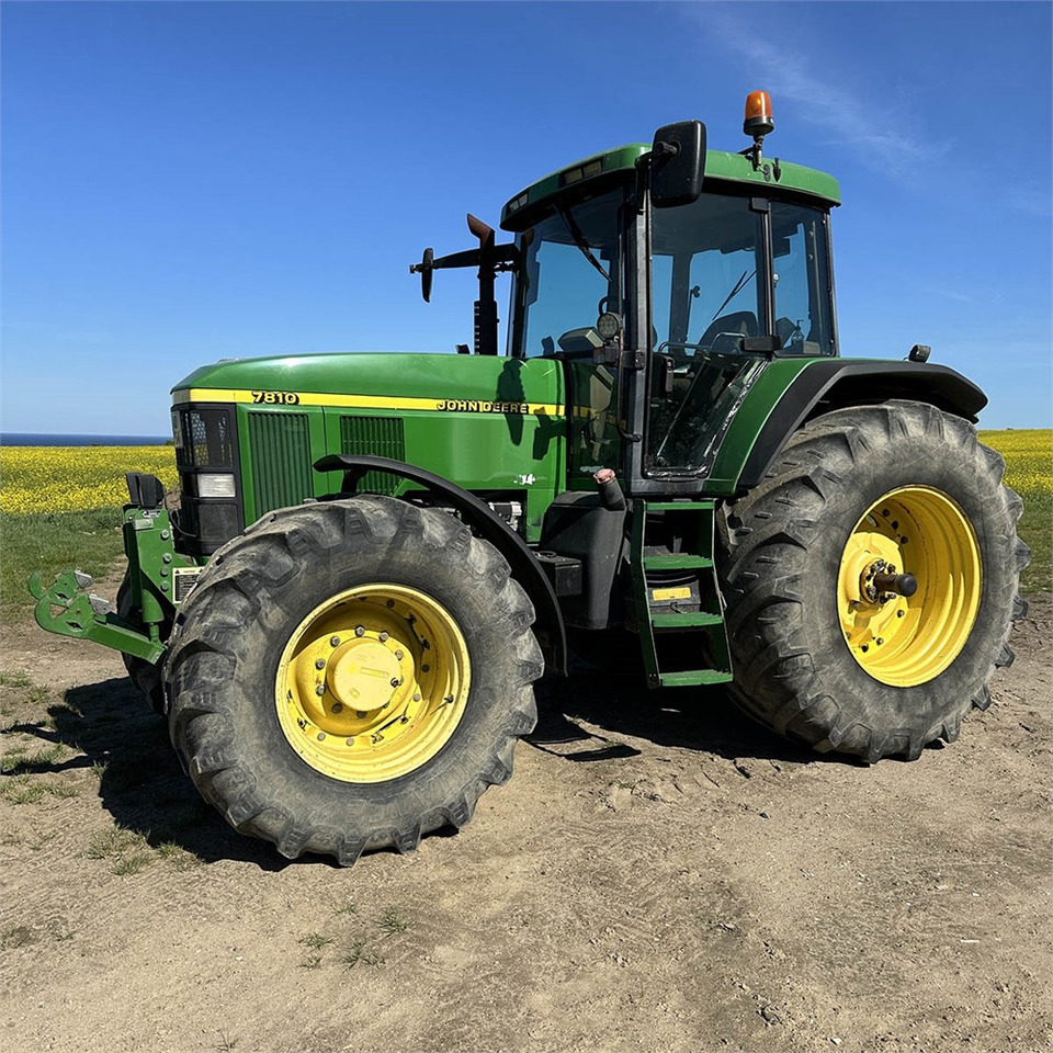 John Deere 7810 - Traktor: slika John Deere 7810 - Traktor John Deere 7810 - Traktor: slika John Deere 7810 - Traktor