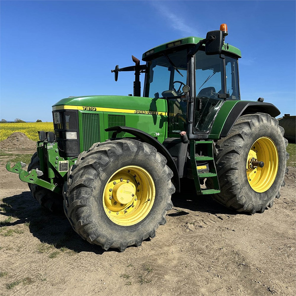 John Deere 7810 - Traktor: slika John Deere 7810 - Traktor John Deere 7810 - Traktor: slika John Deere 7810 - Traktor