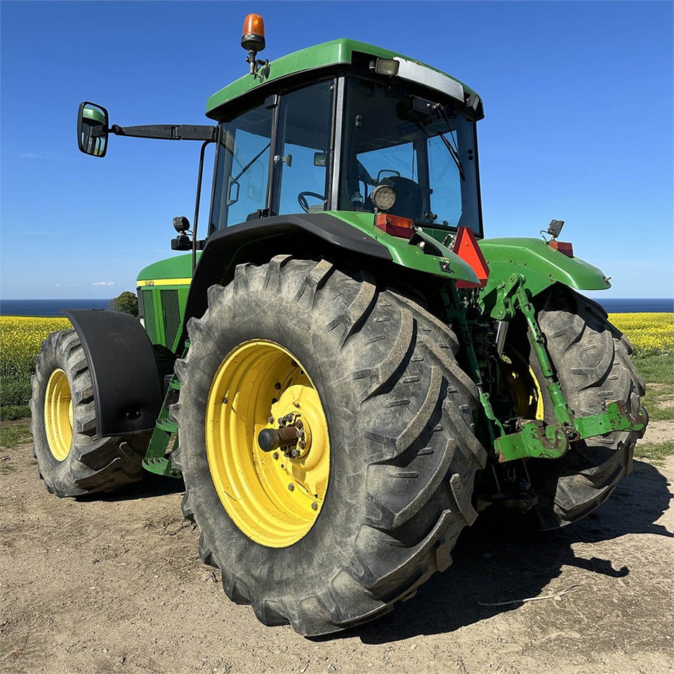 John Deere 7810 - Traktor: slika John Deere 7810 - Traktor John Deere 7810 - Traktor: slika John Deere 7810 - Traktor