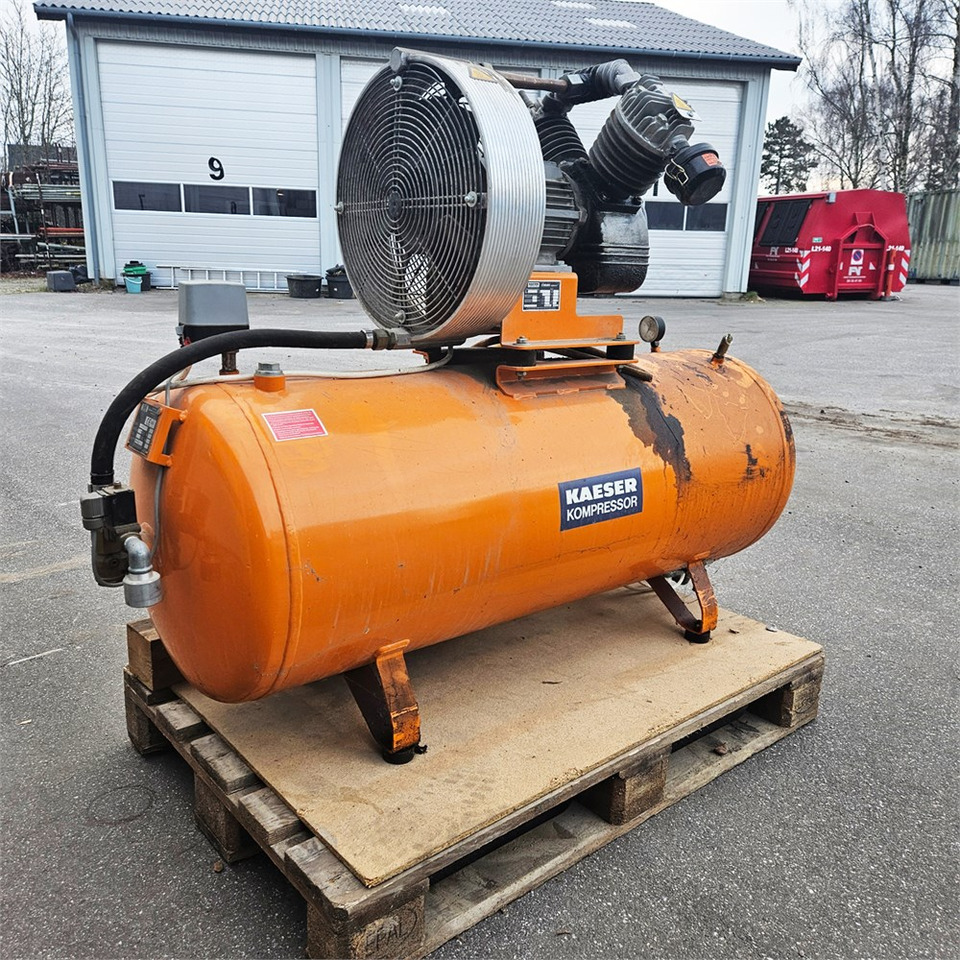 KAESER EPC 840-250 - Zračni kompresor: slika KAESER EPC 840-250 - Zračni kompresor KAESER EPC 840-250 - Zračni kompresor: slika KAESER EPC 840-250 - Zračni kompresor