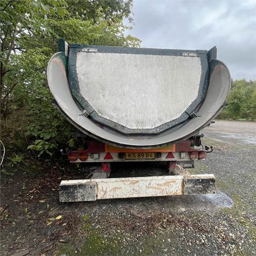 Kel-Berg Rundbalje - Kiper prikolica: slika Kel-Berg Rundbalje - Kiper prikolica Kel-Berg Rundbalje - Kiper prikolica: slika Kel-Berg Rundbalje - Kiper prikolica