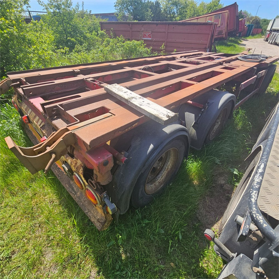 Kel-Berg Unknown - Transporter kontejnera/ Prikolica s izmjenjivim sanducima: slika Kel-Berg Unknown - Transporter kontejnera/ Prikolica s izmjenjivim sanducima Kel-Berg Unknown - Transporter kontejnera/ Prikolica s izmjenjivim sanducima: slika Kel-Berg Unknown - Transporter kontejnera/ Prikolica s izmjenjivim sanducima