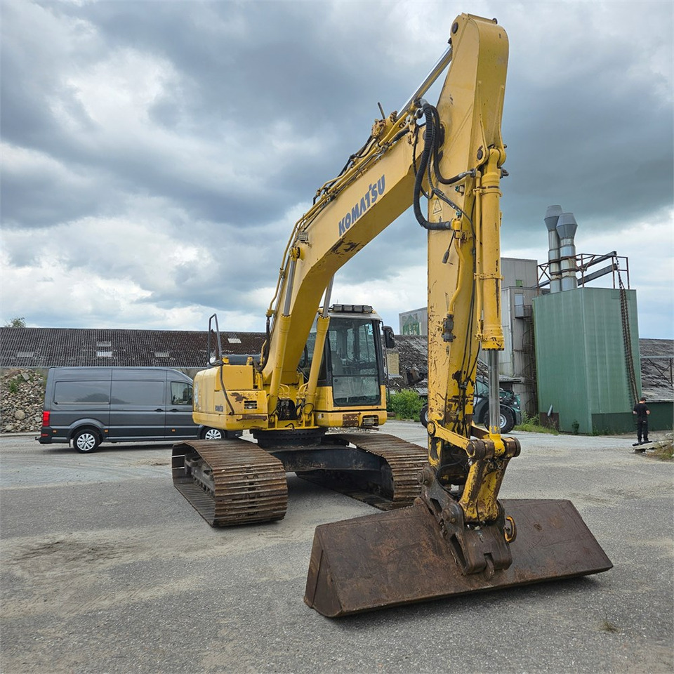 Komatsu PC210 LC-8 - Bager gusjeničar: slika Komatsu PC210 LC-8 - Bager gusjeničar Komatsu PC210 LC-8 - Bager gusjeničar: slika Komatsu PC210 LC-8 - Bager gusjeničar