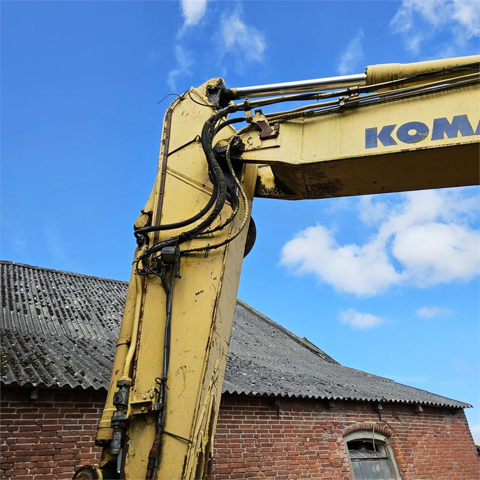 Bager gusjeničar Komatsu PC240LC-8: slika Bager gusjeničar Komatsu PC240LC-8