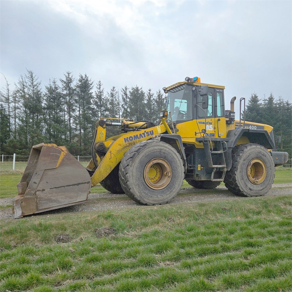 Komatsu WA400 - 5 H - Utovarivač na kotačima: slika Komatsu WA400 - 5 H - Utovarivač na kotačima Komatsu WA400 - 5 H - Utovarivač na kotačima: slika Komatsu WA400 - 5 H - Utovarivač na kotačima