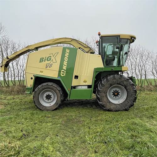 Krone BiG X V8 - Silažni kombajn: slika Krone BiG X V8 - Silažni kombajn Krone BiG X V8 - Silažni kombajn: slika Krone BiG X V8 - Silažni kombajn