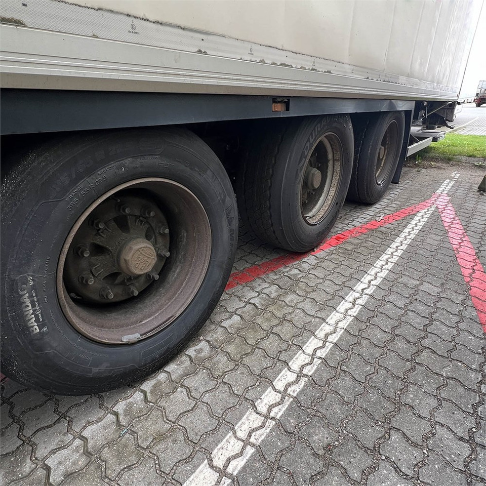 Poluprikolica hladnjača Krone Refrigerated trailer: slika Poluprikolica hladnjača Krone Refrigerated trailer Poluprikolica hladnjača Krone Refrigerated trailer: slika Poluprikolica hladnjača Krone Refrigerated trailer