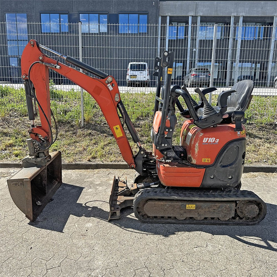 Kubota U10-3 - Mini bager: slika Kubota U10-3 - Mini bager Kubota U10-3 - Mini bager: slika Kubota U10-3 - Mini bager