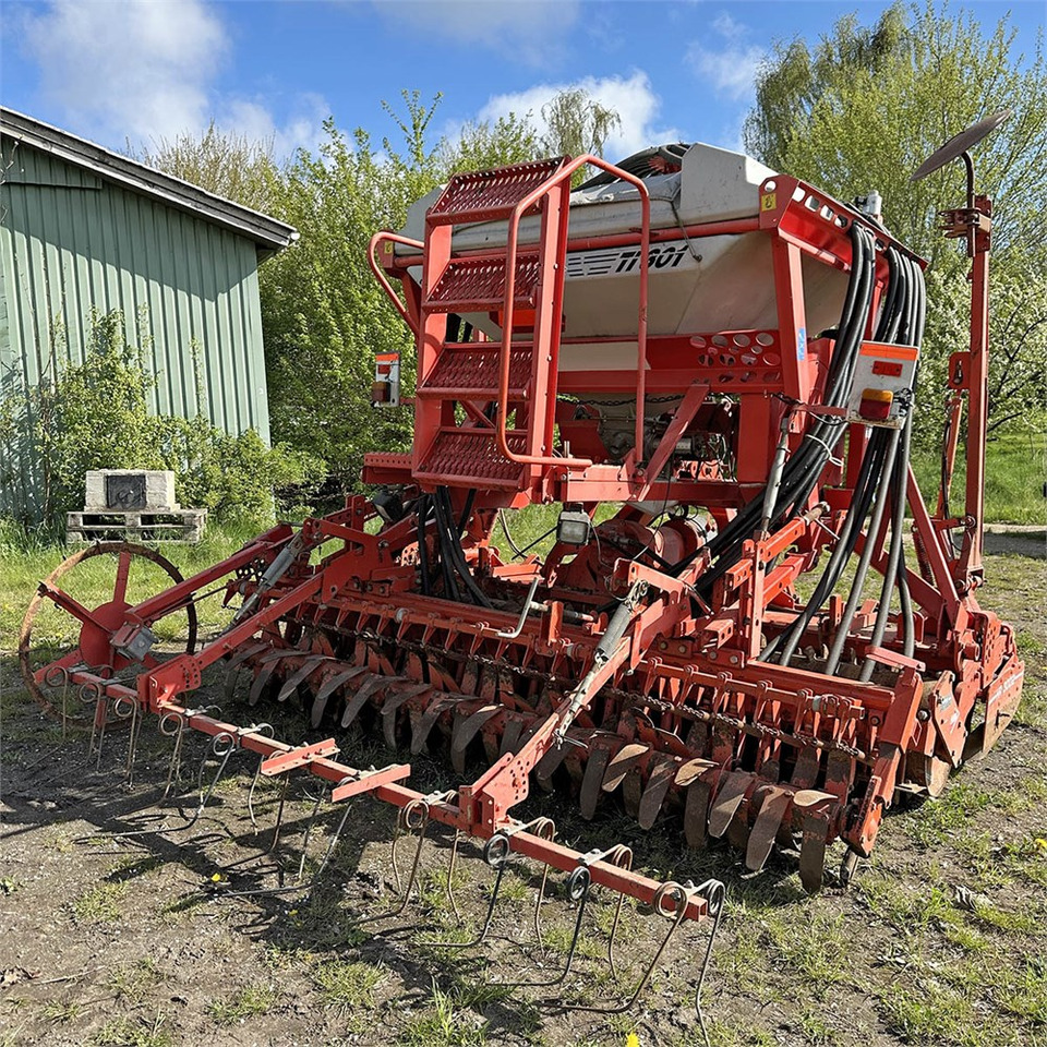 Kuhn Venta TI 301 - Oprema za sijanje: slika Kuhn Venta TI 301 - Oprema za sijanje Kuhn Venta TI 301 - Oprema za sijanje: slika Kuhn Venta TI 301 - Oprema za sijanje