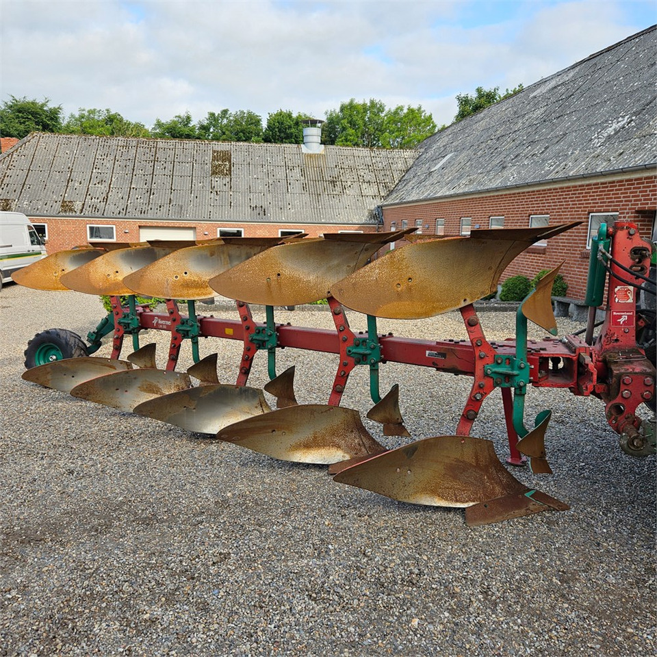 Kverneland LM 100 - Plug: slika Kverneland LM 100 - Plug Kverneland LM 100 - Plug: slika Kverneland LM 100 - Plug