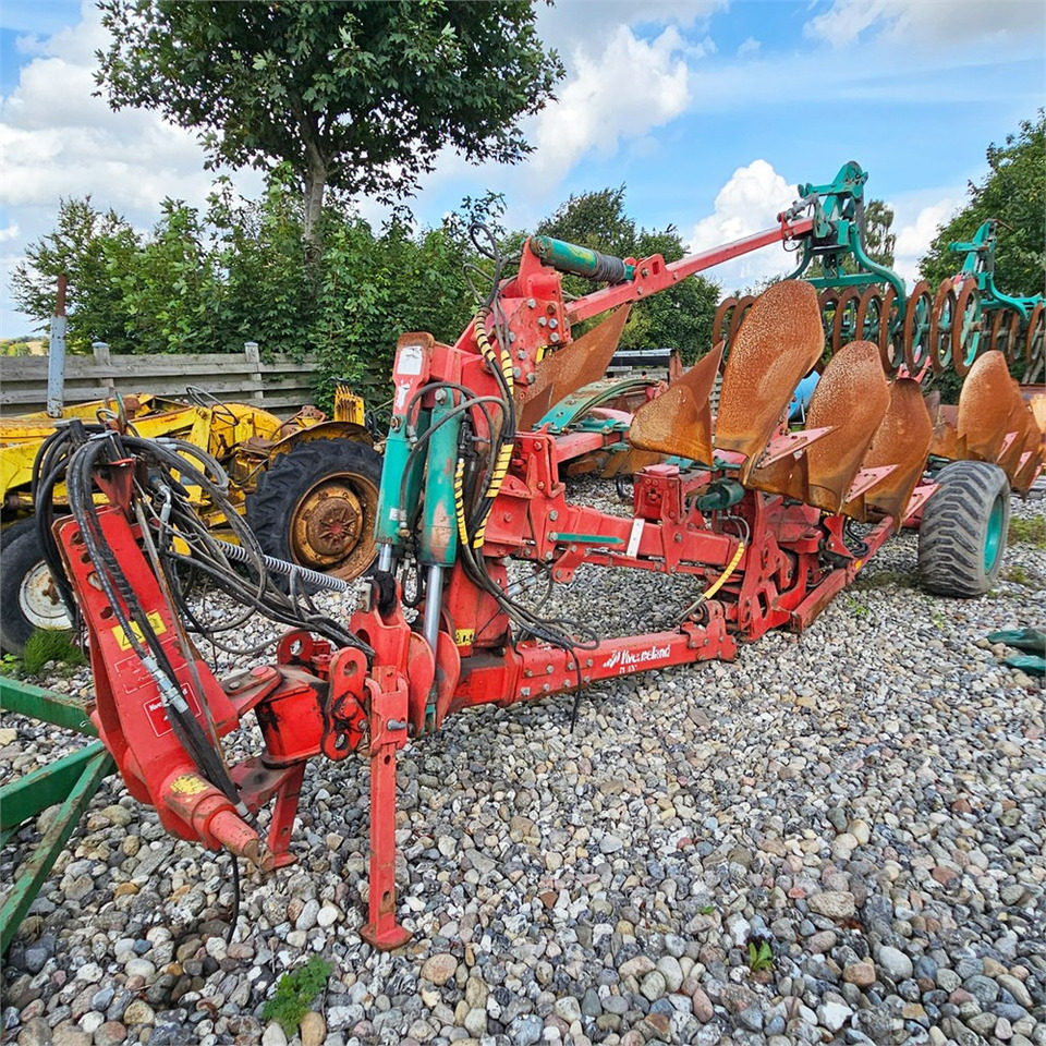 Kverneland PL 100 - Plug: slika Kverneland PL 100 - Plug Kverneland PL 100 - Plug: slika Kverneland PL 100 - Plug