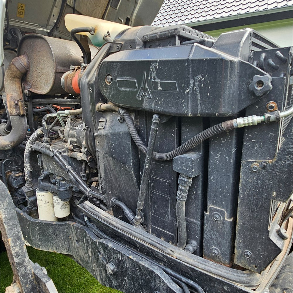 Traktor Lamborghini R&.165.7: slika Traktor Lamborghini R&.165.7 Traktor Lamborghini R&.165.7: slika Traktor Lamborghini R&.165.7