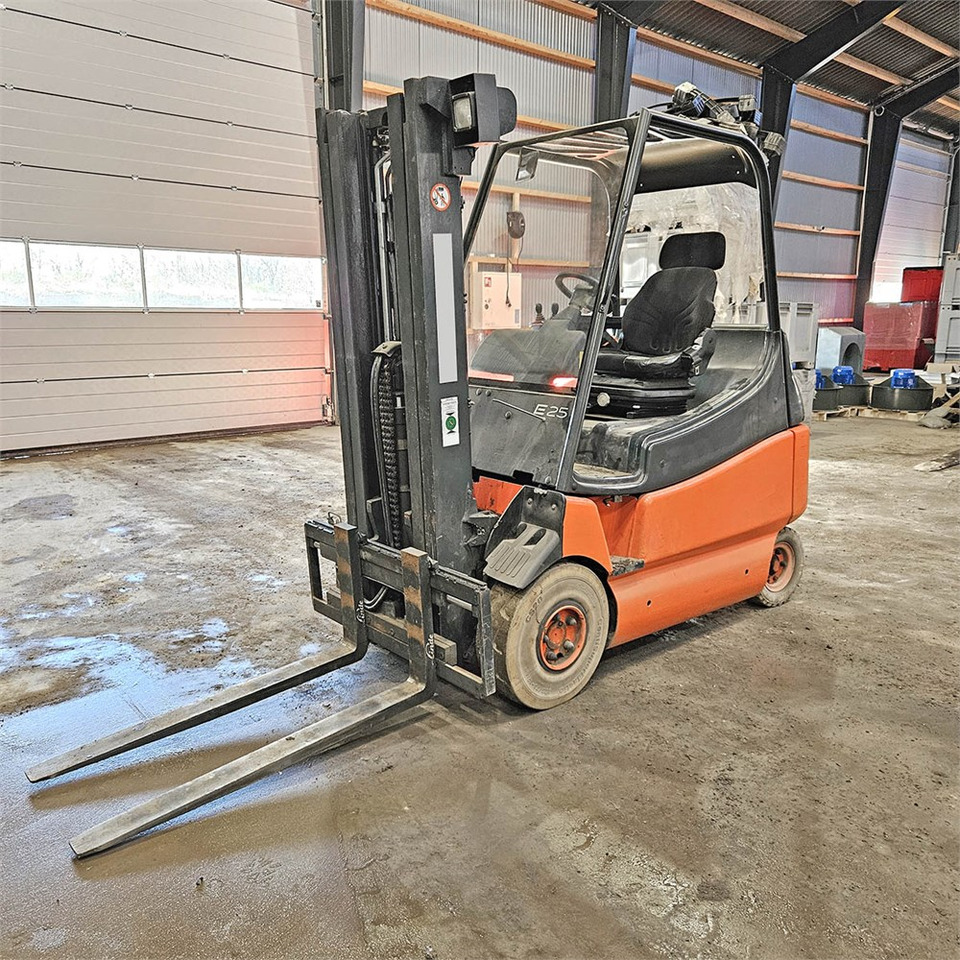 Zakup Linde AG E25 EL truck Linde AG E25 EL truck: slika Zakup Linde AG E25 EL truck Linde AG E25 EL truck Zakup Linde AG E25 EL truck Linde AG E25 EL truck: slika Zakup Linde AG E25 EL truck Linde AG E25 EL truck